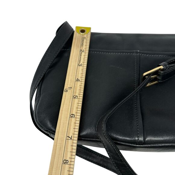 Etienne Agner Black Leather Shoulder Purse with Magnetic Close and Zip Pockets - Picture 5 of 8